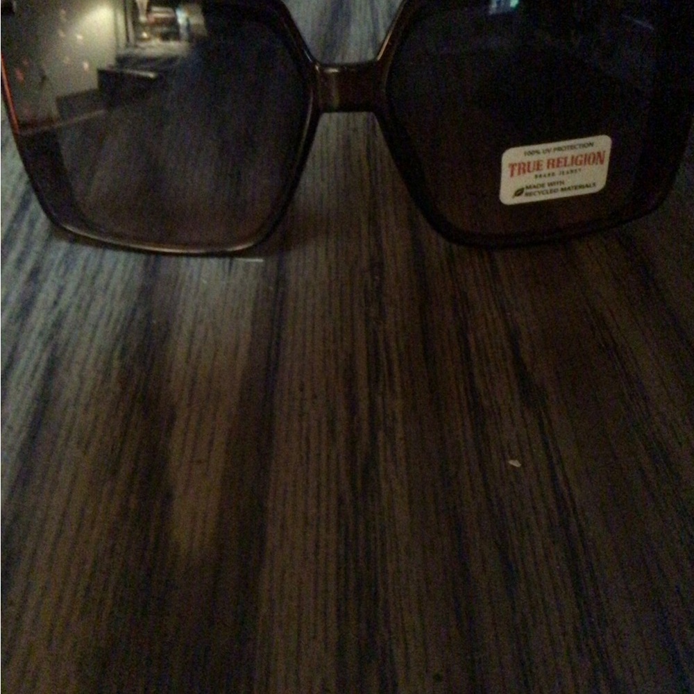 New With Tags True Religion Oversized Tortoise Shell Women's Dark Sunglasses